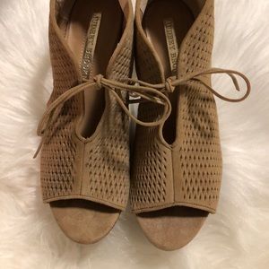 Audrey Brooks Women’s Shoes